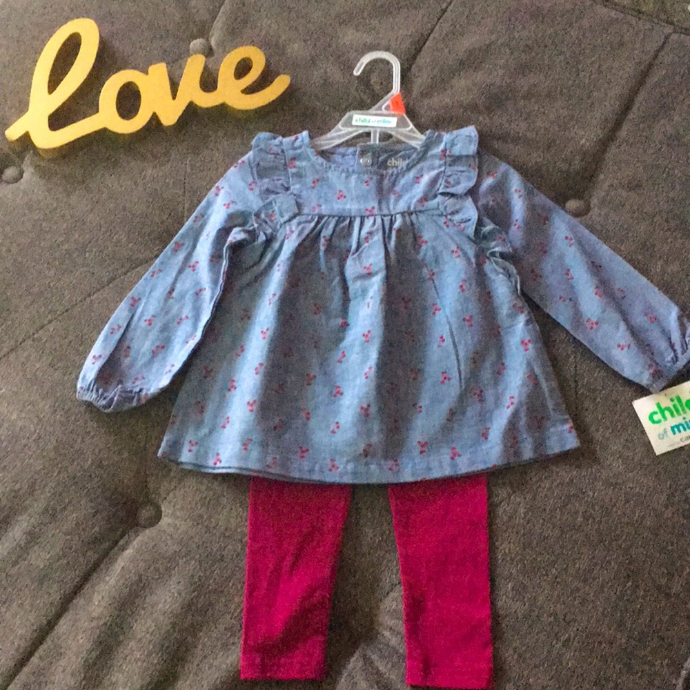 Child Of Mine by Carter’s 2 piece set